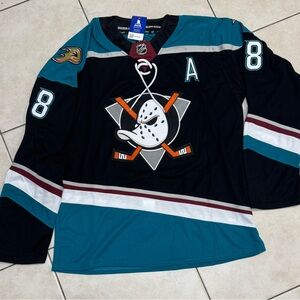 Teemu Selanne Anaheim Ducks hockey jersey.
